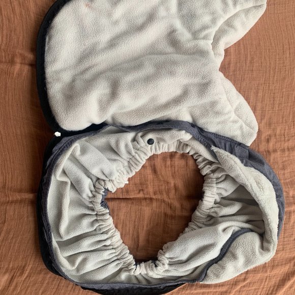 Skip Hop Car Seat Cover - Picture 2 of 3